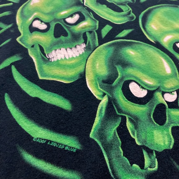 Liquid Blue Skull Pile ‘01 - Picture 3 of 4